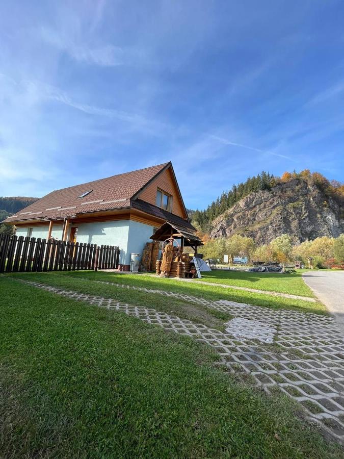Chata u pltníka Paľka - B&B