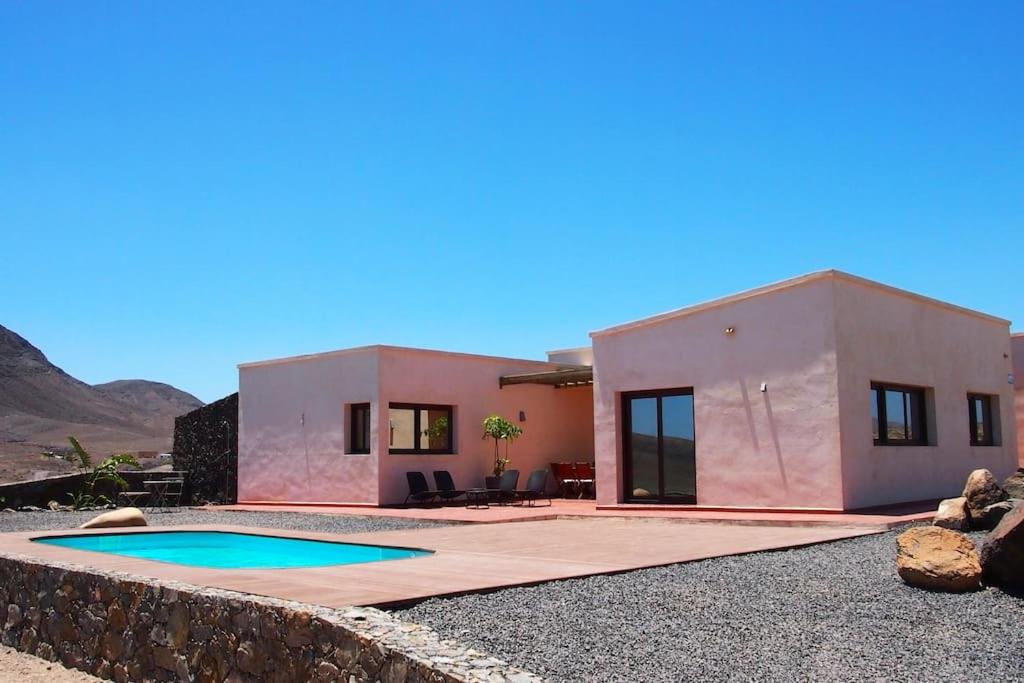 VILLA FUERTEVENTURA Fantástica Villa vistas al mar piscina climatizada - B&B