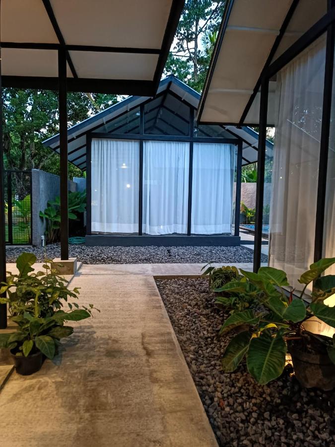 Villa con 2 Camere da Letto