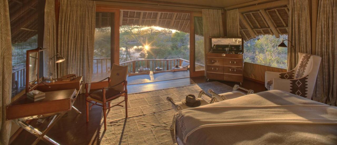 B&B Tsavo - Finch Hattons Luxury Tented Camp - Bed and Breakfast Tsavo