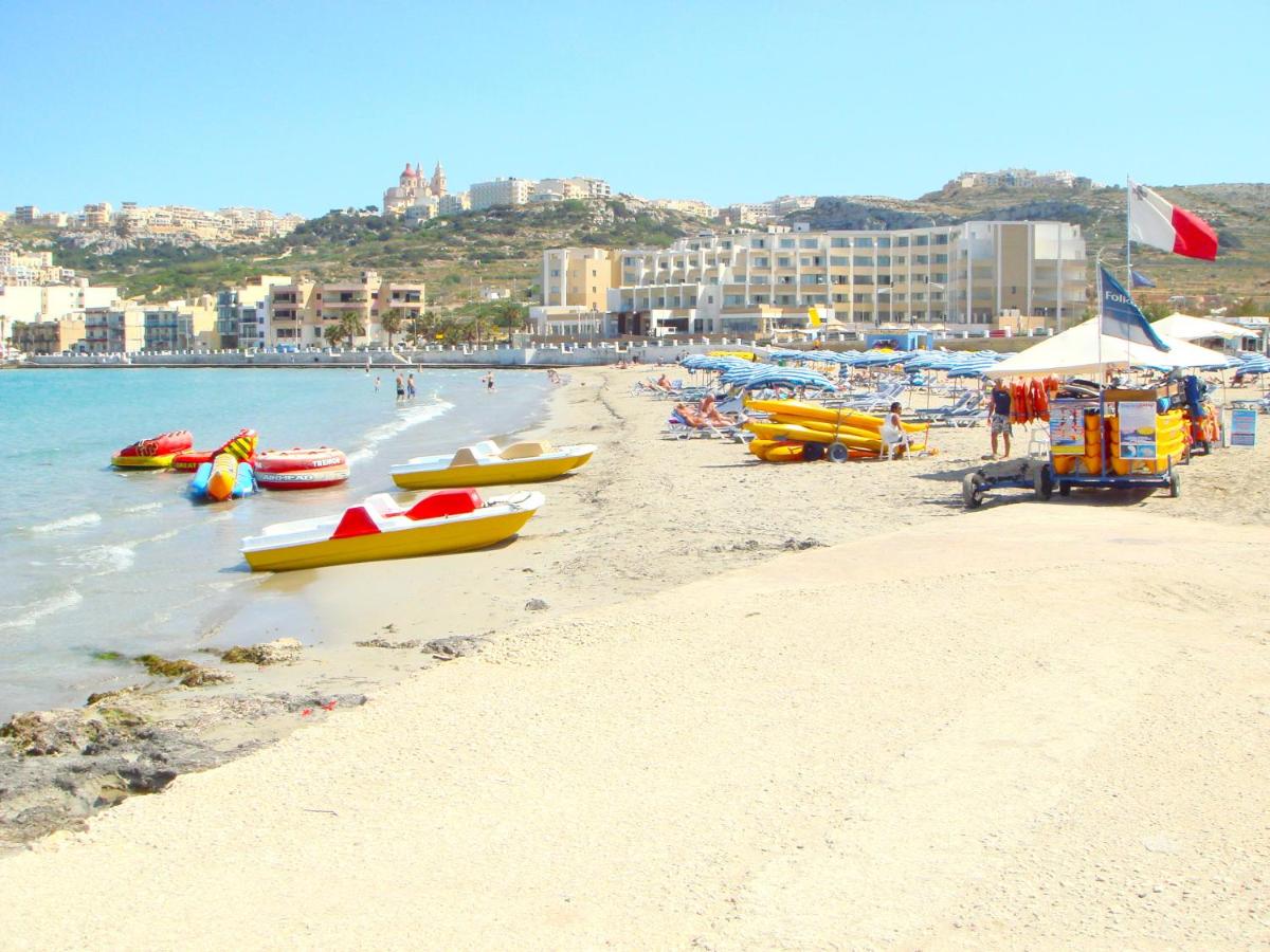 Seafront apartment Terrace, lounger & Panoramic ocean views - B&B