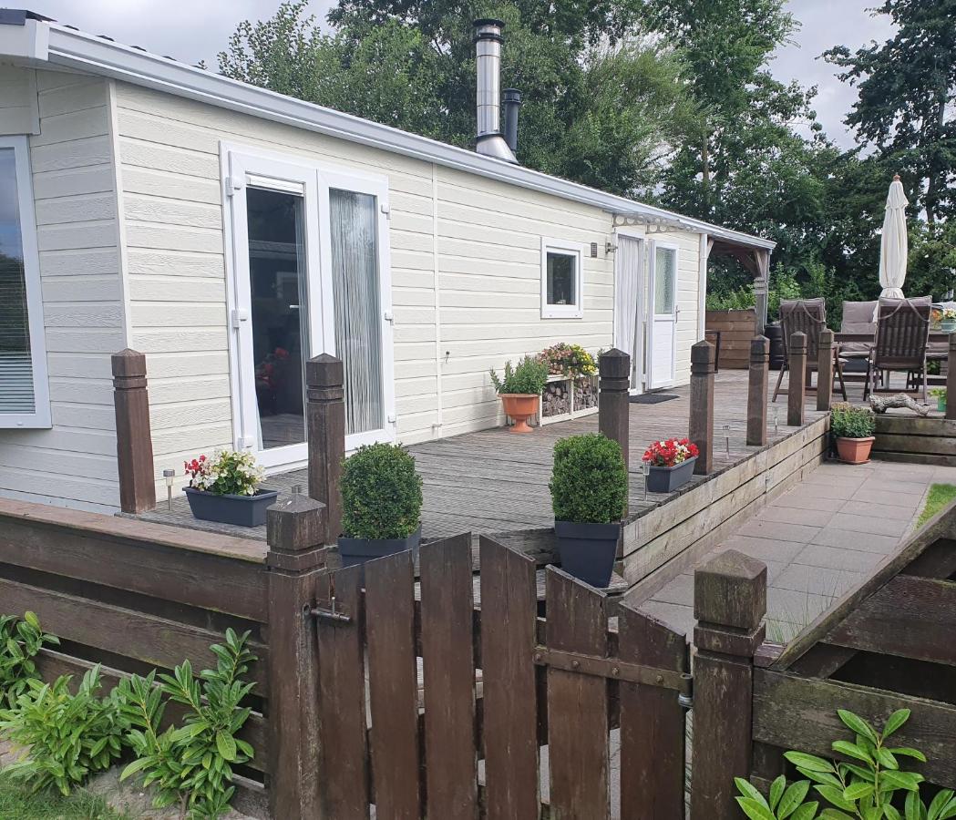 Chalet in Lauwersoog - B&B