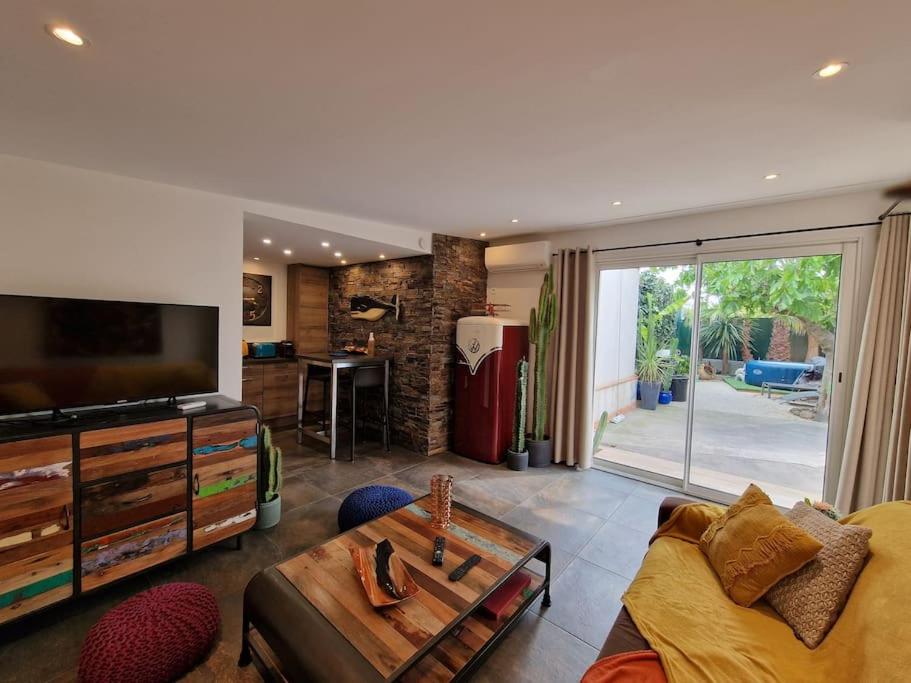 Appartement 2 Pièces proche mer calme dans villa - Chambres d’hôtes