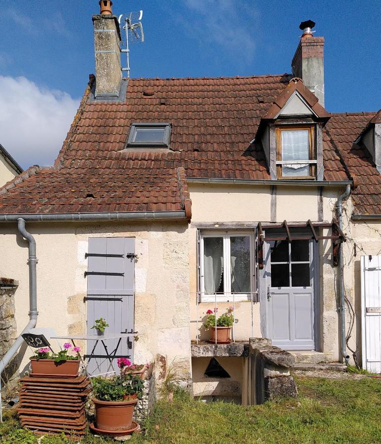 L'Atelier de Pierre 1-Bed Cottage in Pousseaux - B&B