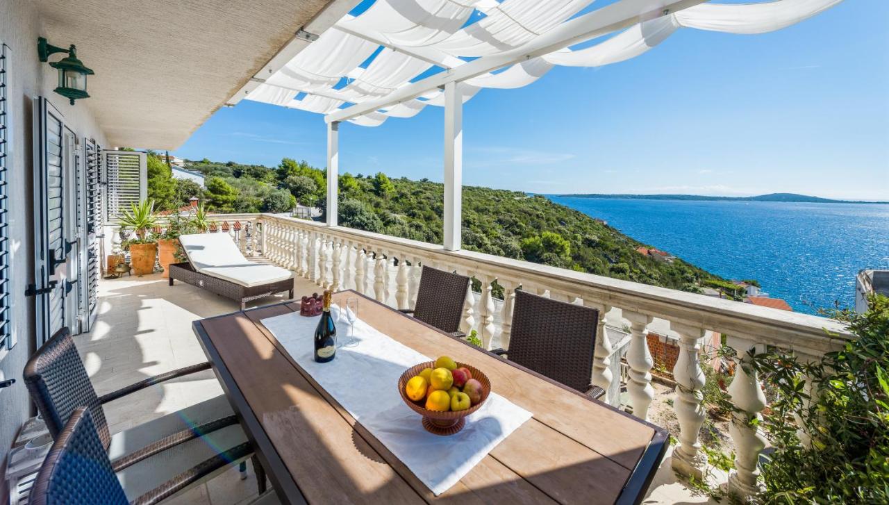 Apartment mit Meerblick