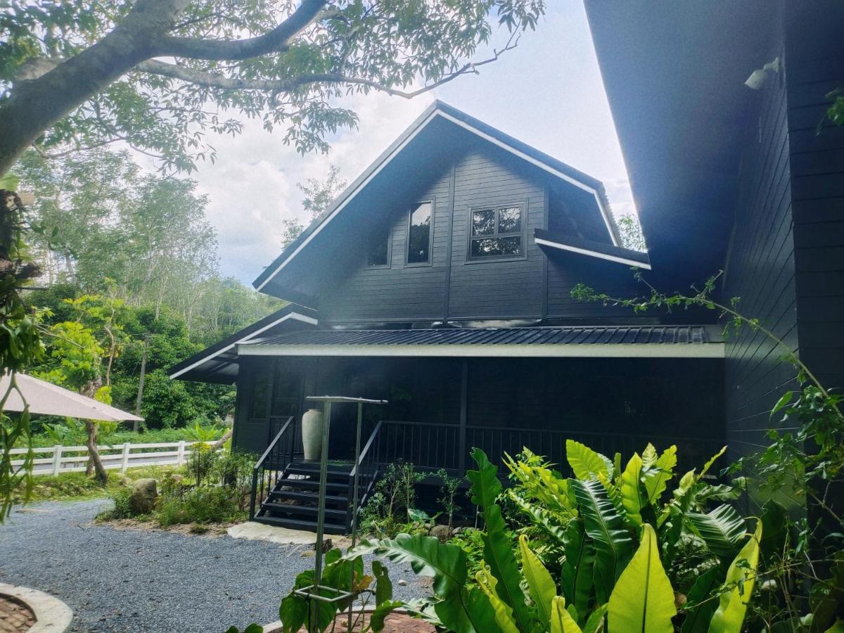 The Creek Haus - B&B