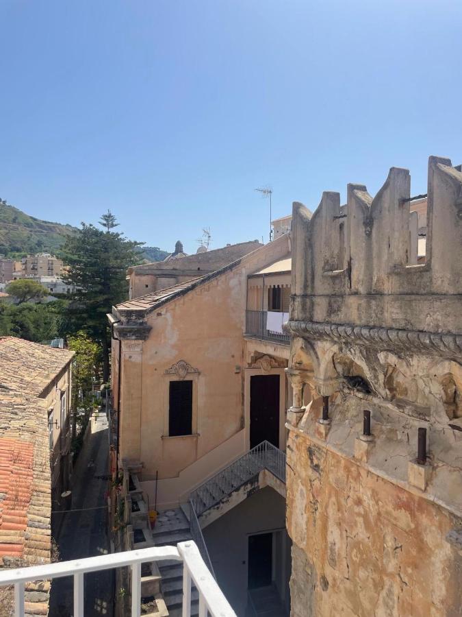 Tra Vicoli e Palazzi Apartment - B&B Tropea