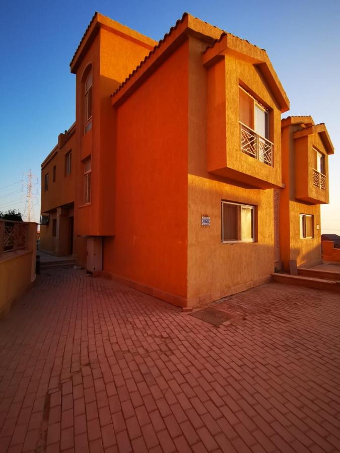 Porto El Sokhna Sea view 5 bed room Villa - Chambres d'hôtes Al ‘Ayn as Sukhnah