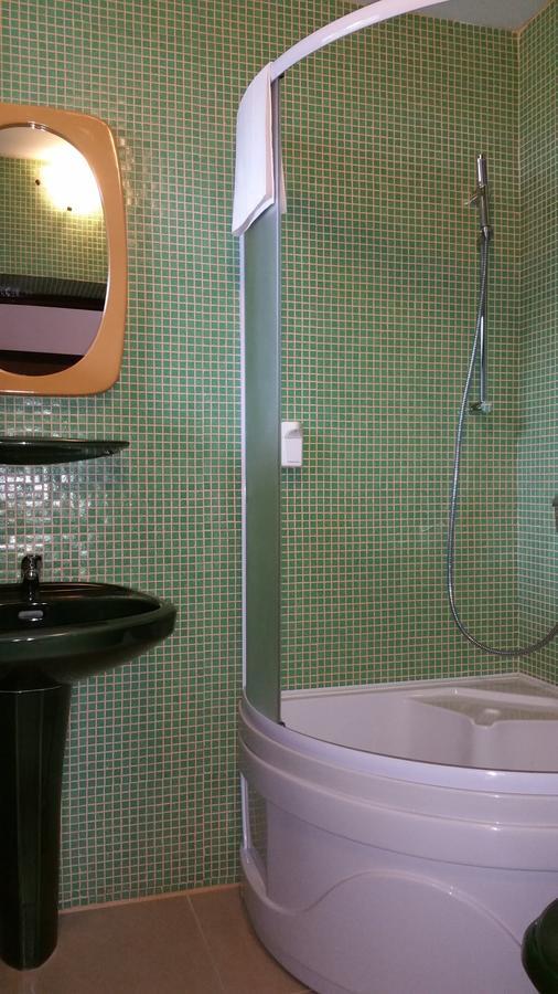 Conacul Balta Alba - B&B