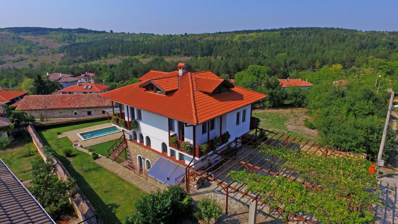 Guest House Diabora - B&B