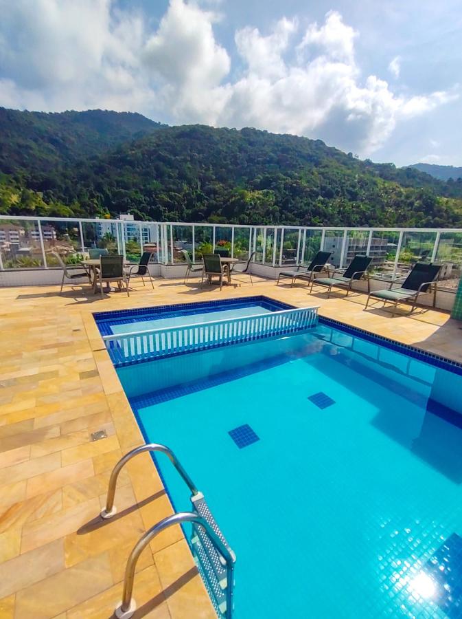 Apartamentos a 200m praia das Toninhas - Condomínio Vista Verde | Piscina na Cobertura com vista Espetacular - Chambres d'hôtes Ubatuba