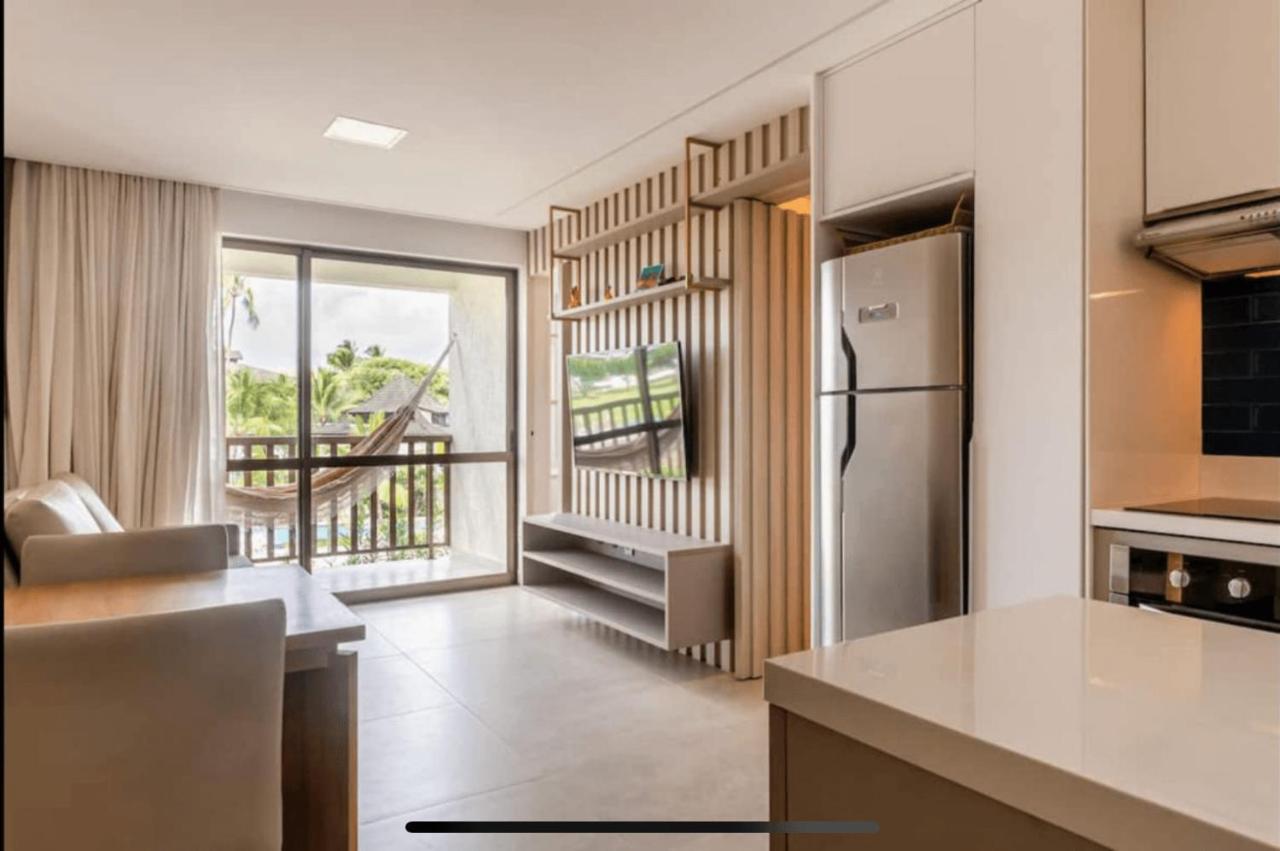 Apartment with Pool View