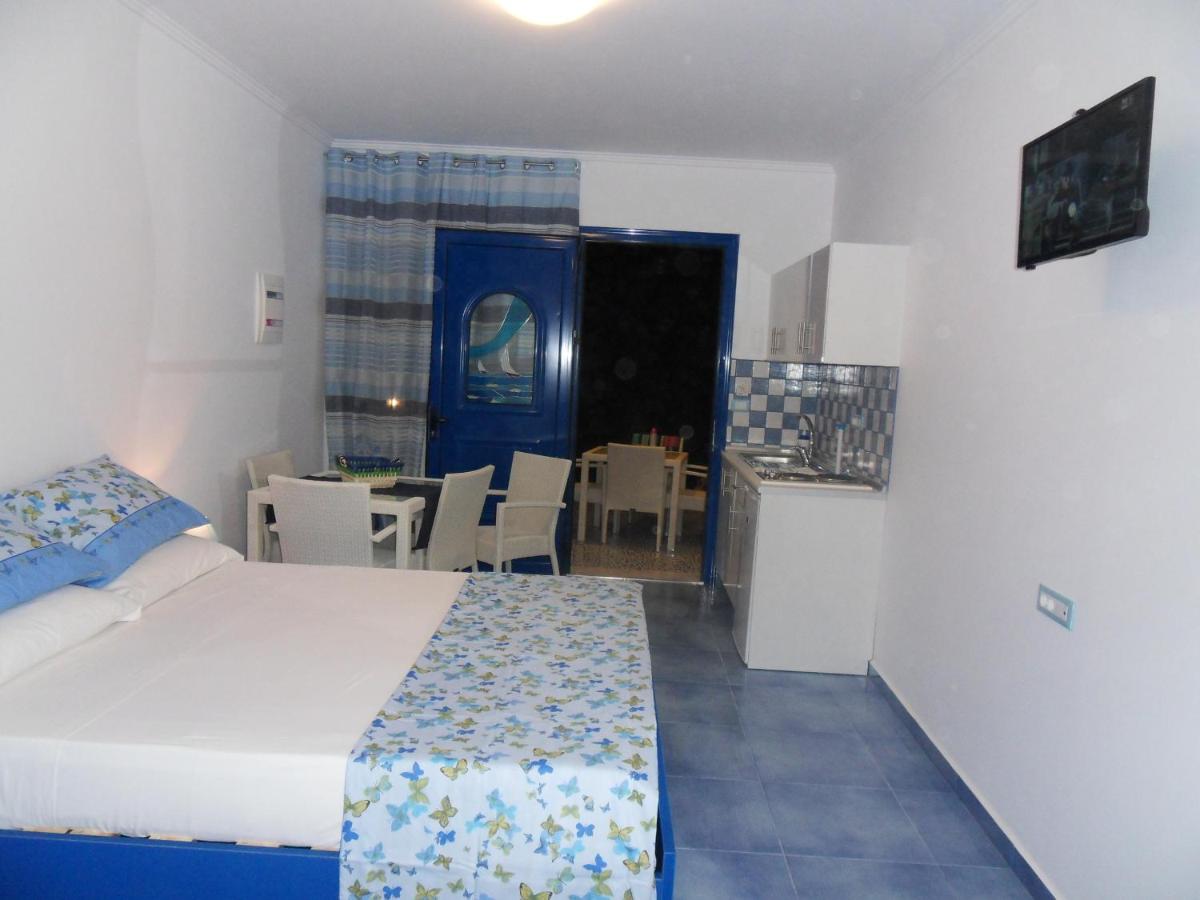 Studio Apartment with Sea View