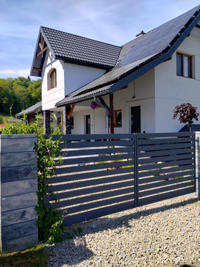 B&B Uherce Mineralne - Apart Home Bieszczady - Bed and Breakfast Uherce Mineralne