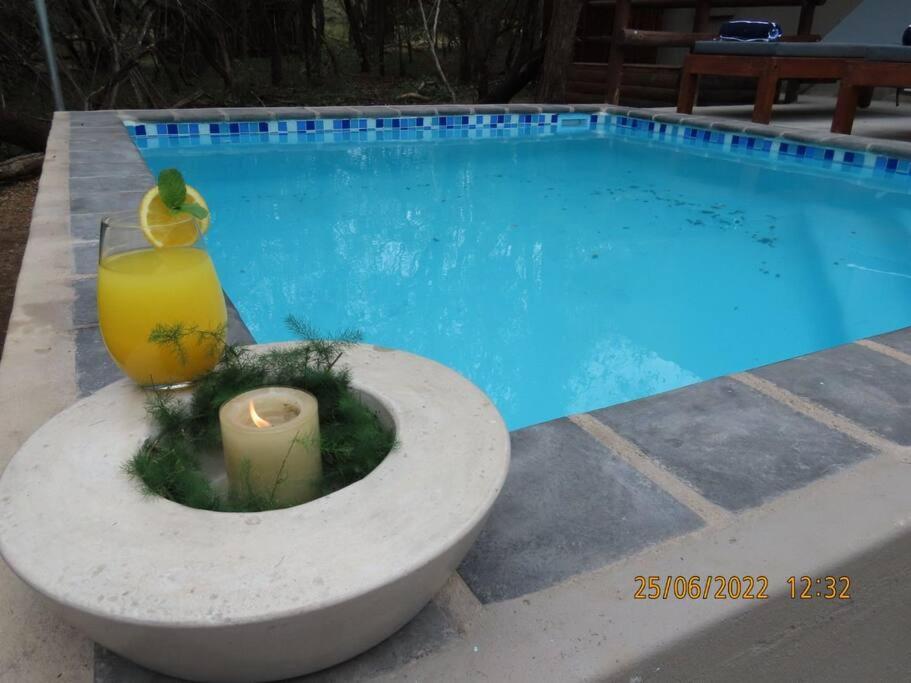 Luxury GuesthouseCo RomanticaHouse - B&B Marloth Park