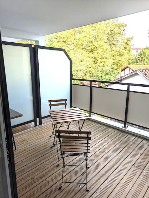 Maubec YourHostHelper - B&B