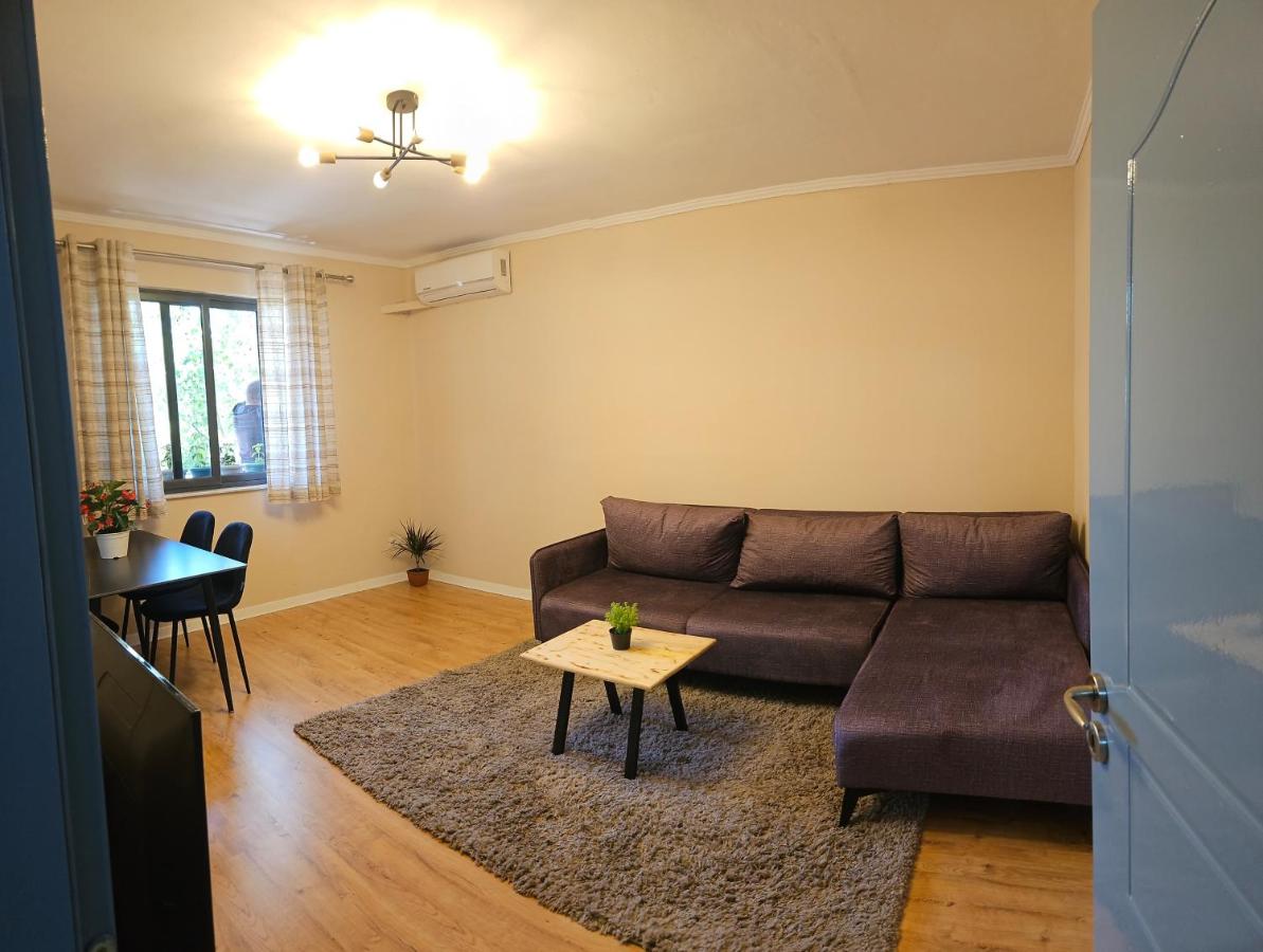 B&B Tirana - Ela Apartments 1 - Bed and Breakfast Tirana