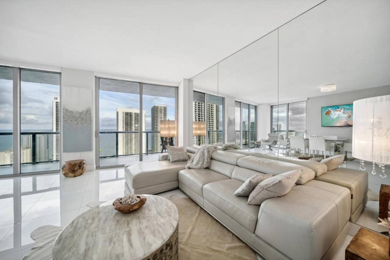 Million Dollar Waterfront Penthouse - B&B