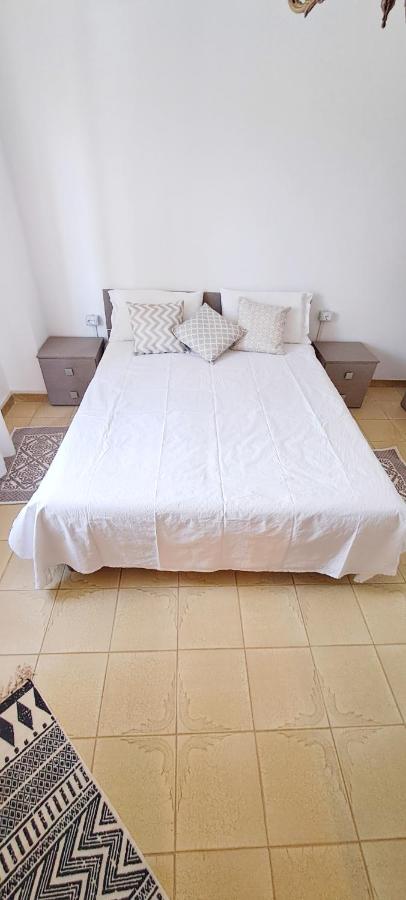 Standard Double Room with Shared Bathroom