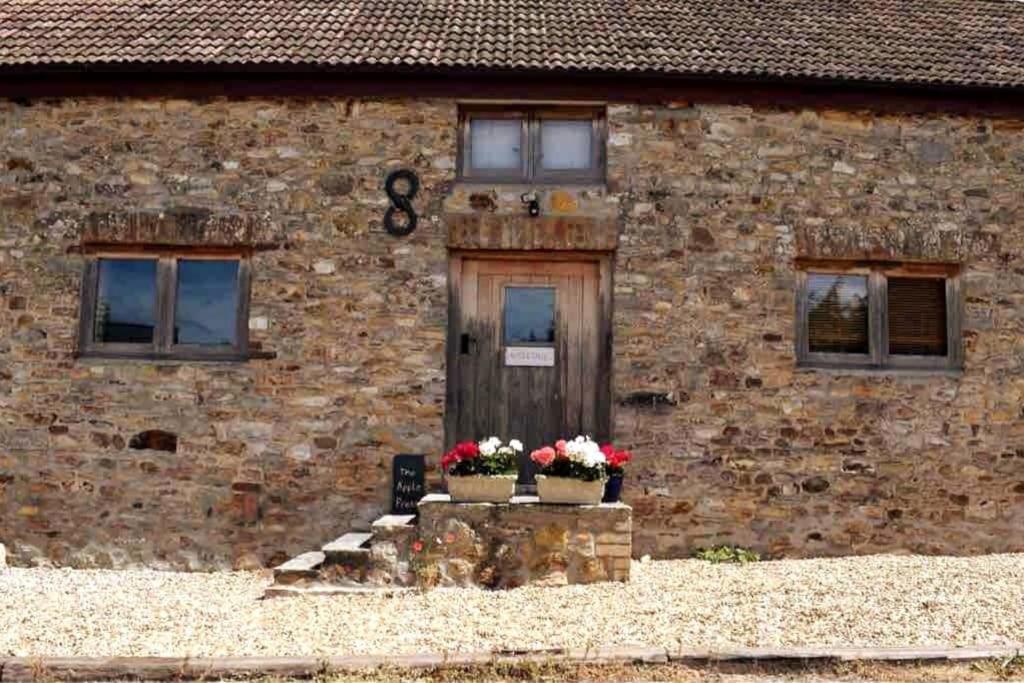 The Apple Press - Sweethay - B&B