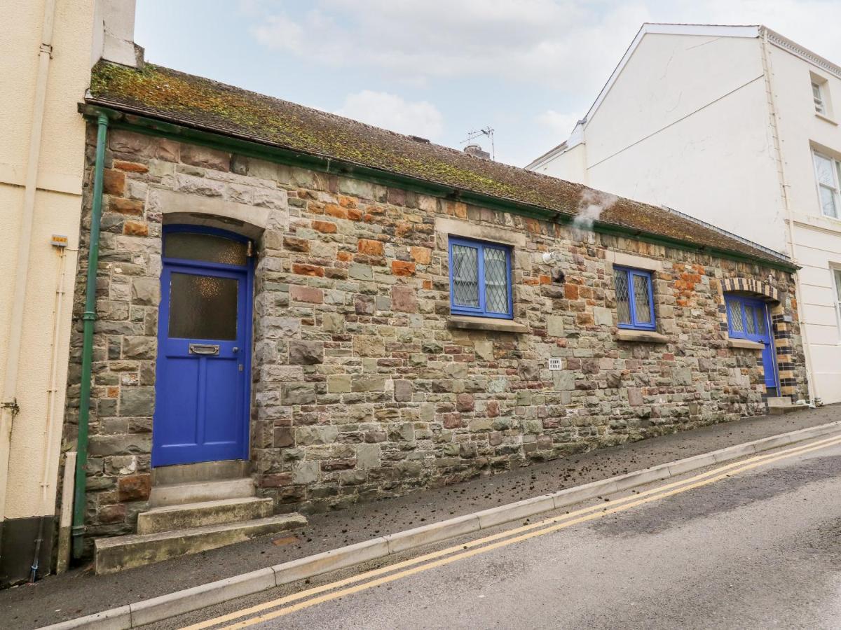 B&B Carmarthen - Llys-Yr-Onnen - Bed and Breakfast Carmarthen