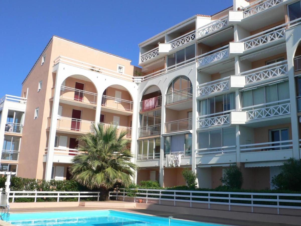 Studio Cabine avec Piscine, Parking Privé et Wifi - Proche Plage et Commerces à Sète - FR-1-338-574 - Ferienwohnung