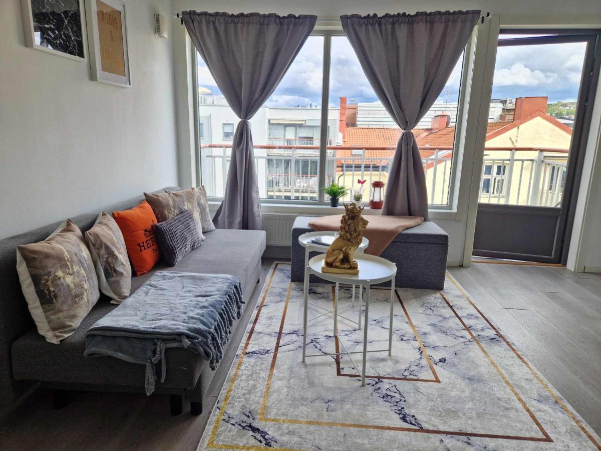 B&B Oslo - Oslo Central - 3 Bedroom Apartment - Gated Community - Bed and Breakfast Oslo