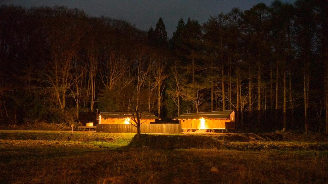 B&B Shinano - ペットと泊まれる貸切サウナ付きタイニーホテル Earthoat Village Kurohime - Bed and Breakfast Shinano