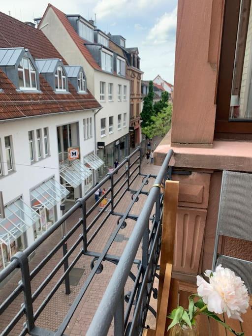 Charmante Altbauwohnung - Chambres d’hôtes