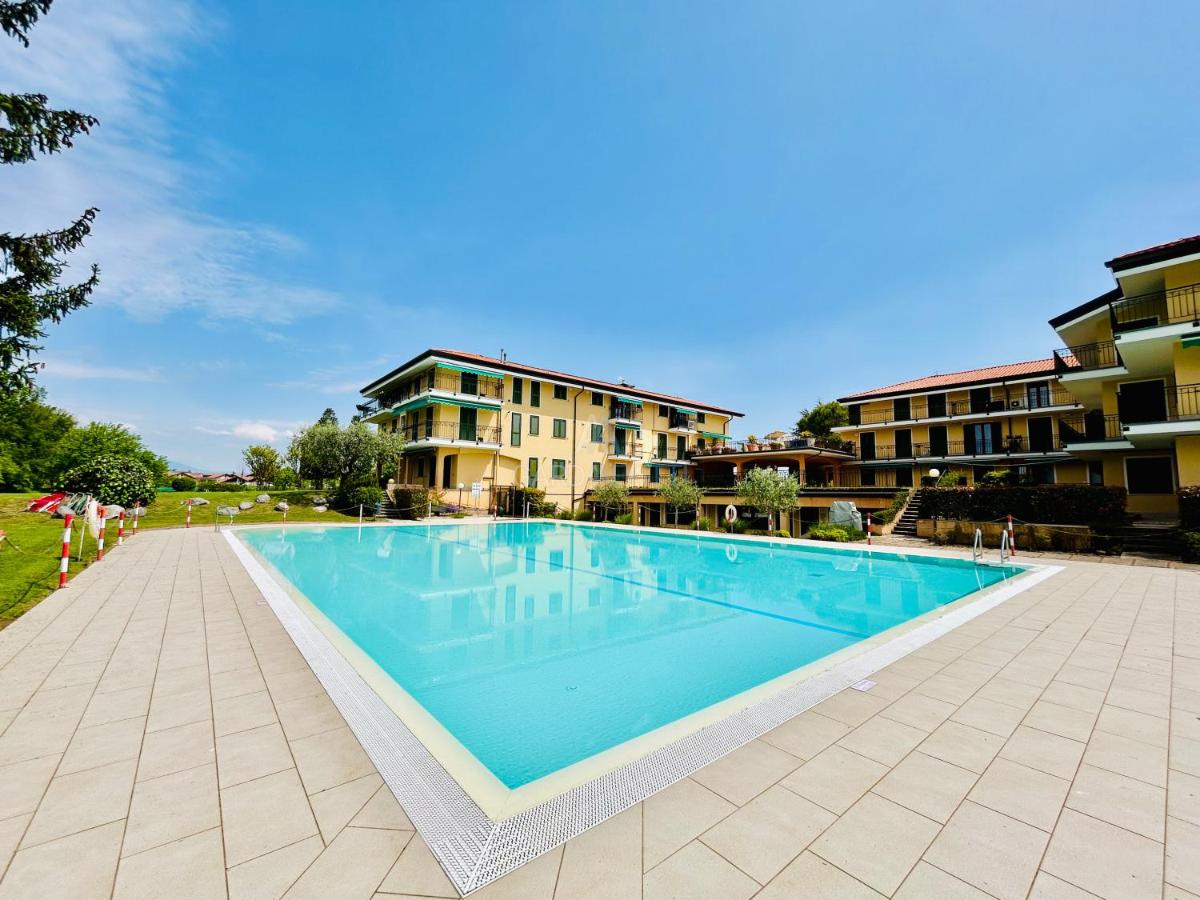 Little Venezia Apt - Relax in Piscina Fronte Lago - B&B