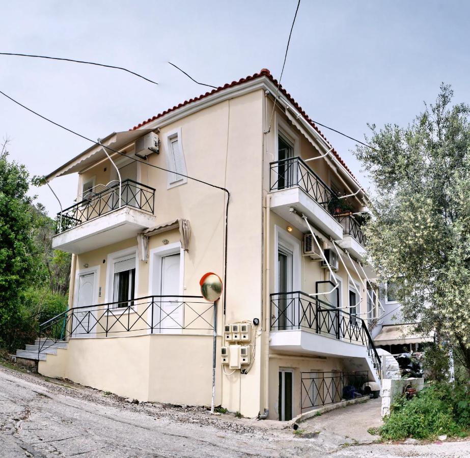 Studios Akrotiri - B&B