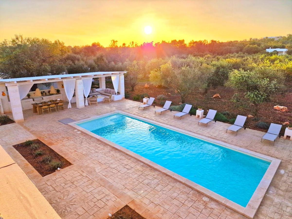 Trulli Tramontana - private pool - B&B