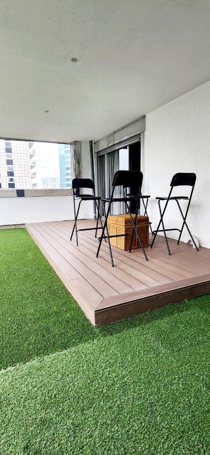 Studio & Expansive Terrace: Urban Oasis in Paris! - Ferienwohnung