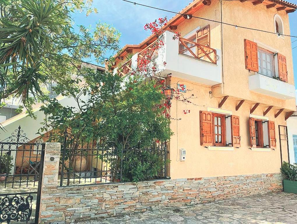Spacious house, ideal for families - B&B