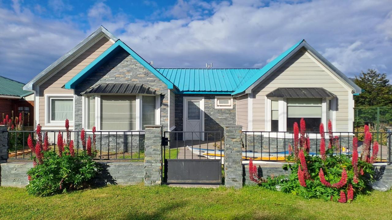 La casa de techo turquesa - B&B Ushuaia