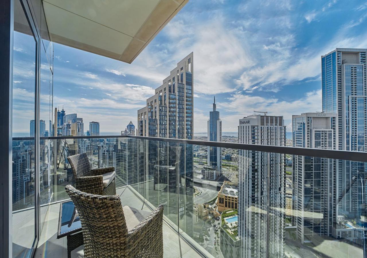 Majestic Act One 2BR 42nd floor- Downtown & sea view - Bed and Breakfast Dubai