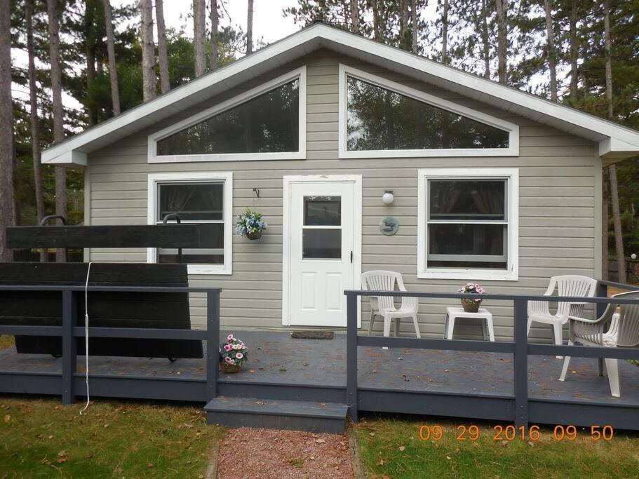 Duxbury - Cozy Cottage on Lake Minocqua - Chambres d’hôtes Minocqua