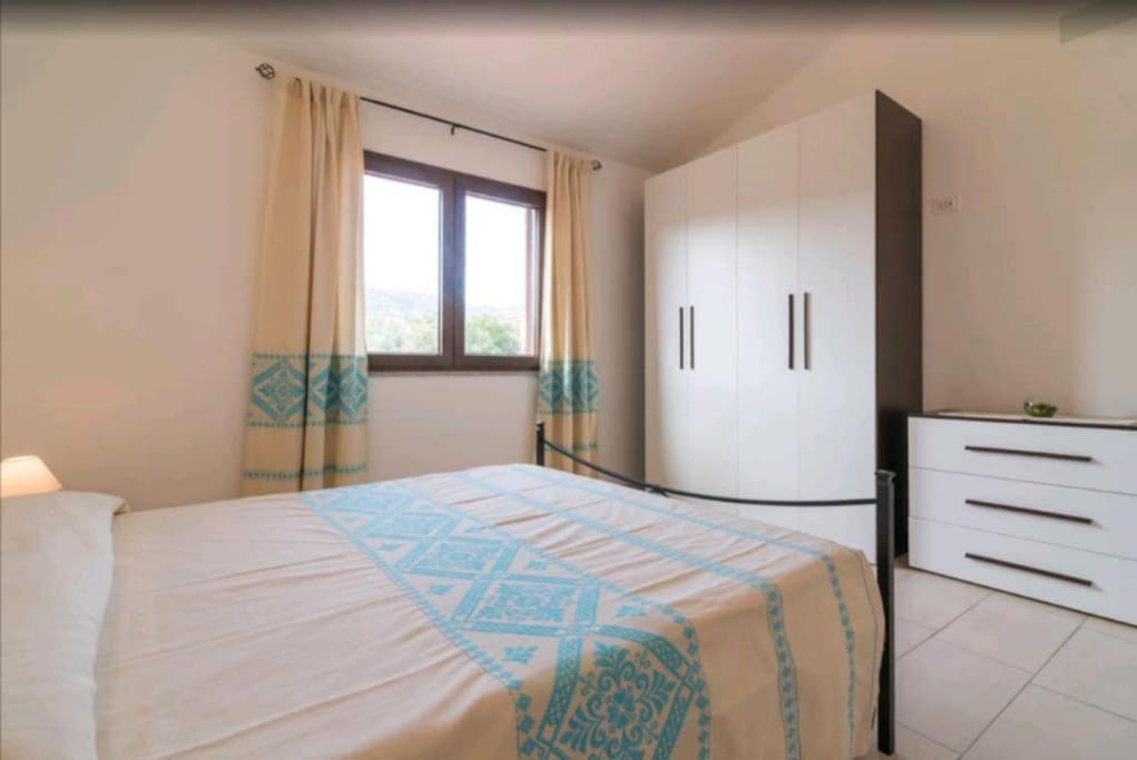 Il Girasole - Appartaments - B&B Domus de Maria