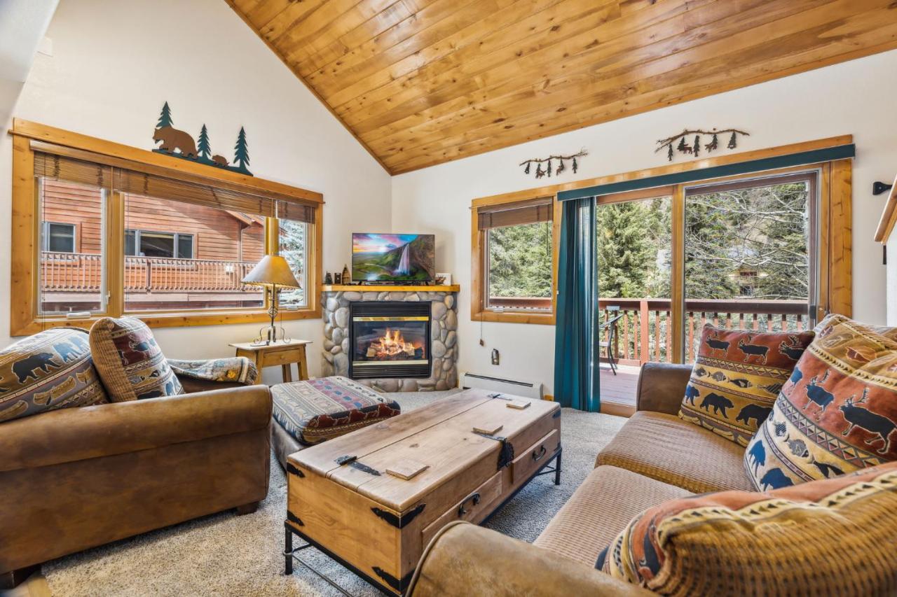 Bugle Pointe A01 by Estes Park Condos - B&B