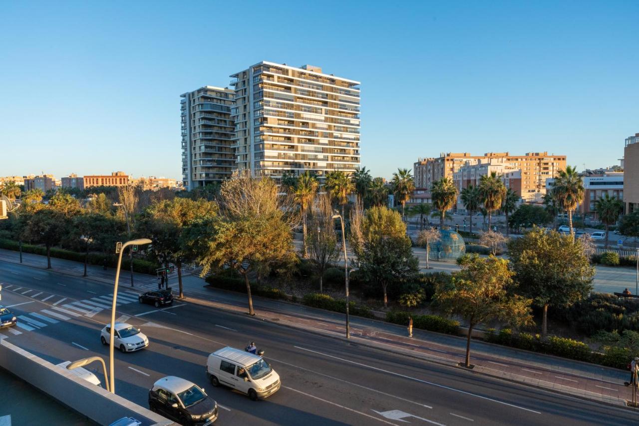 Apartamento Torre Cervantes, moderno, luminoso, a 5 min de la Playa - B&B