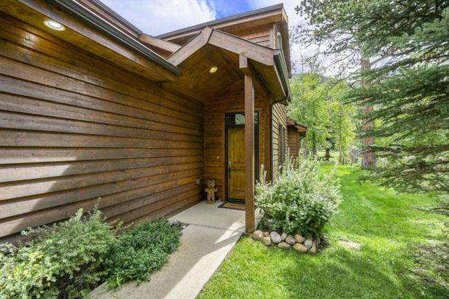 Elk River Cabin -- Cabin Condo in Estes Park -- 23-ZONE3554 condo - Bed and Breakfast