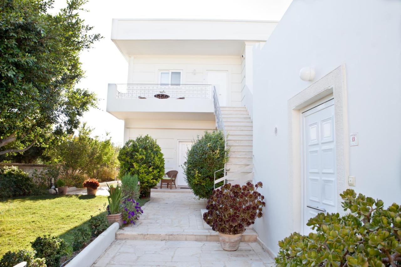 Rodanthi Villas - Chambres d’hôtes