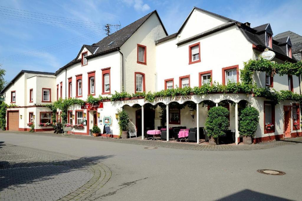 B&B Graach - Weinhaus Hotel zum Josefshof - Bed and Breakfast Graach