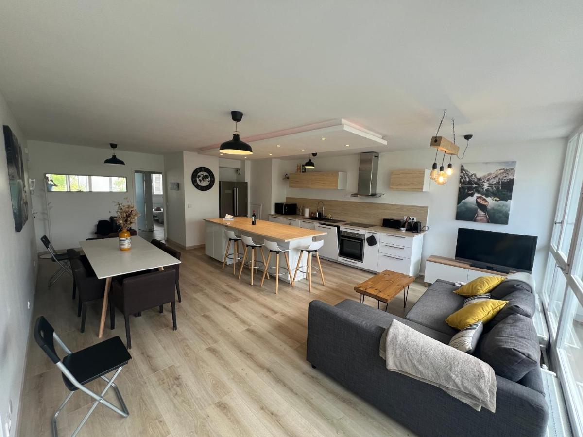 Appartement 6-8 personnes, accès direct à Lyon - B&B