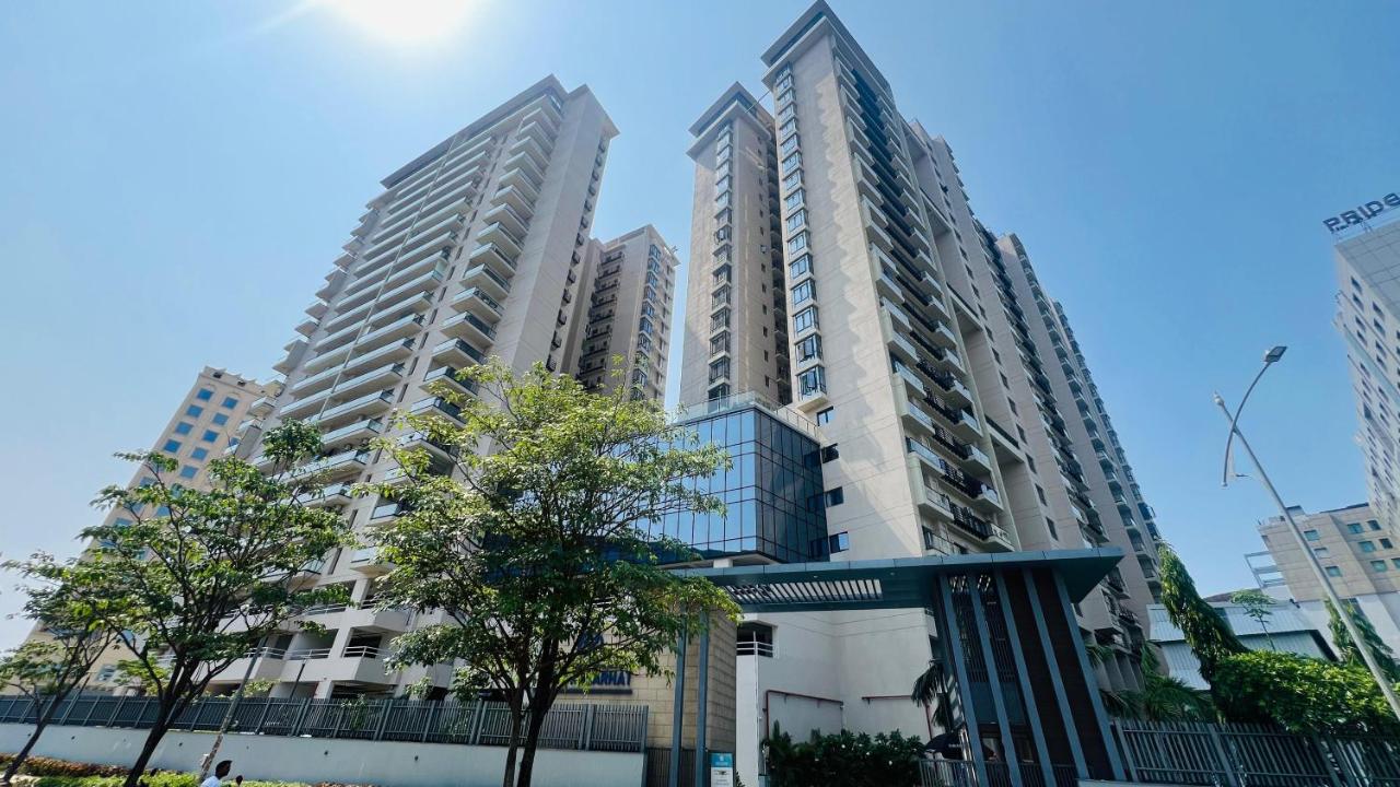 BluO Stylish 2BHK New Town Rajarhat - Skyline View Condo - B&B Kolkata