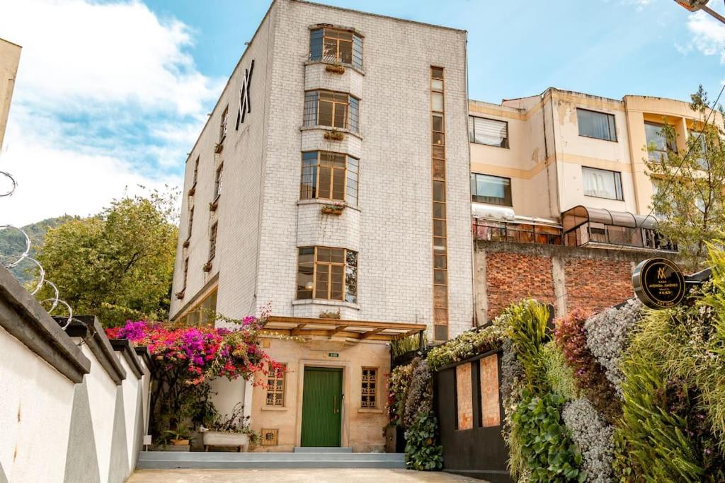 AVJ2 - Increíble Apartamento en La Candelaria con Calefacción 2 Hab - B&B Bogotá