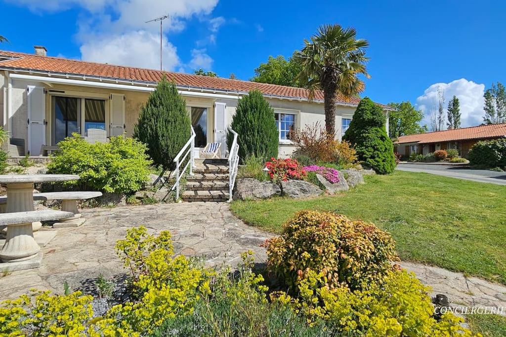 L'Arbretière gîte de campagne à 12min du Puy duFou - Ferienwohnung