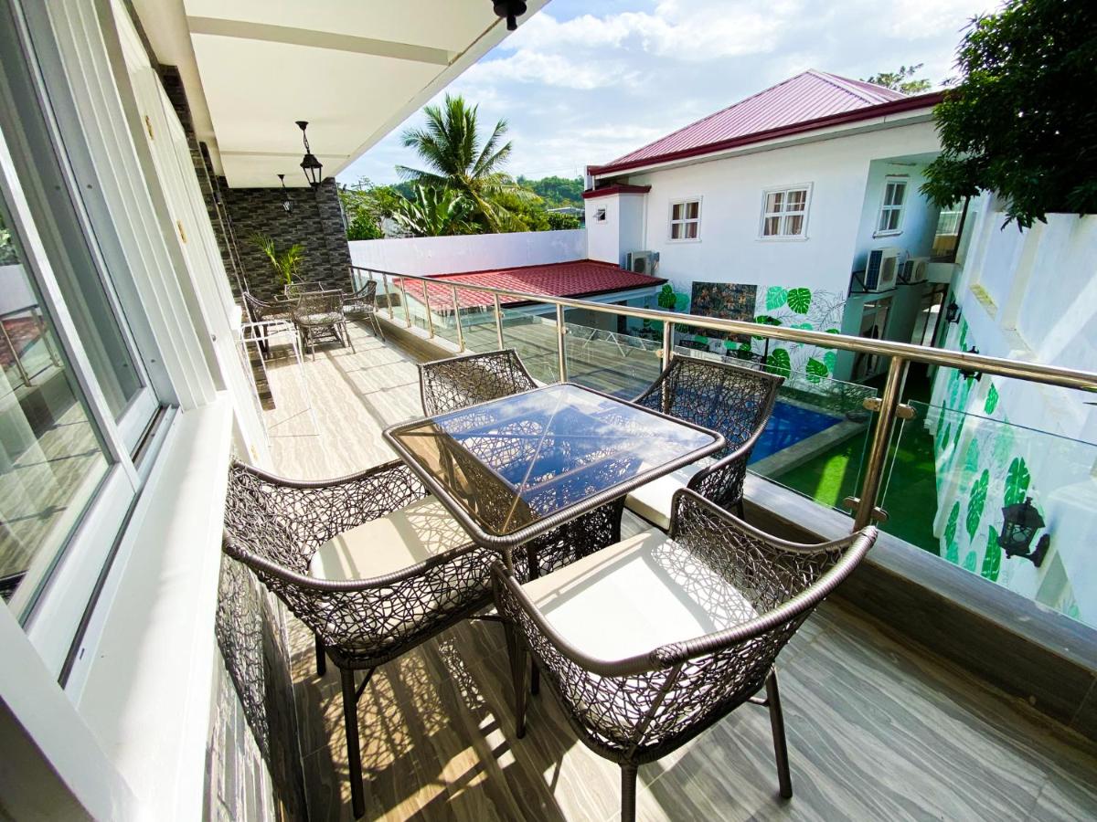 Ronina's Sipocot Hotel - B&B