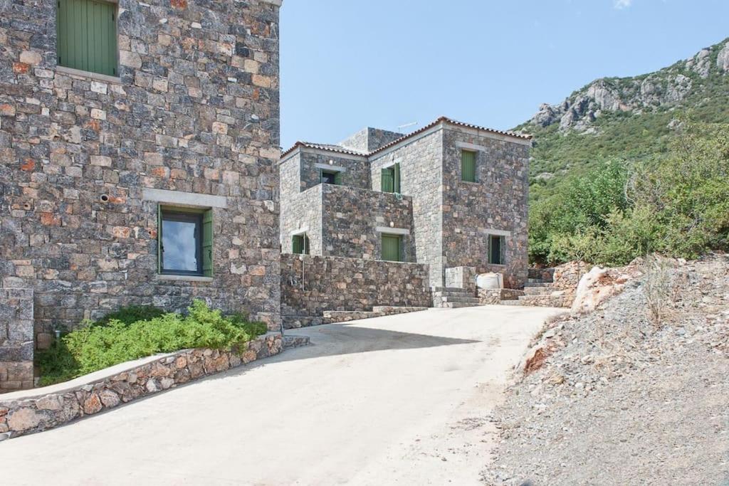 Tzouzos-Kordopateika villa in Prosilio, Kardamyli - Ferienwohnung Prosílion