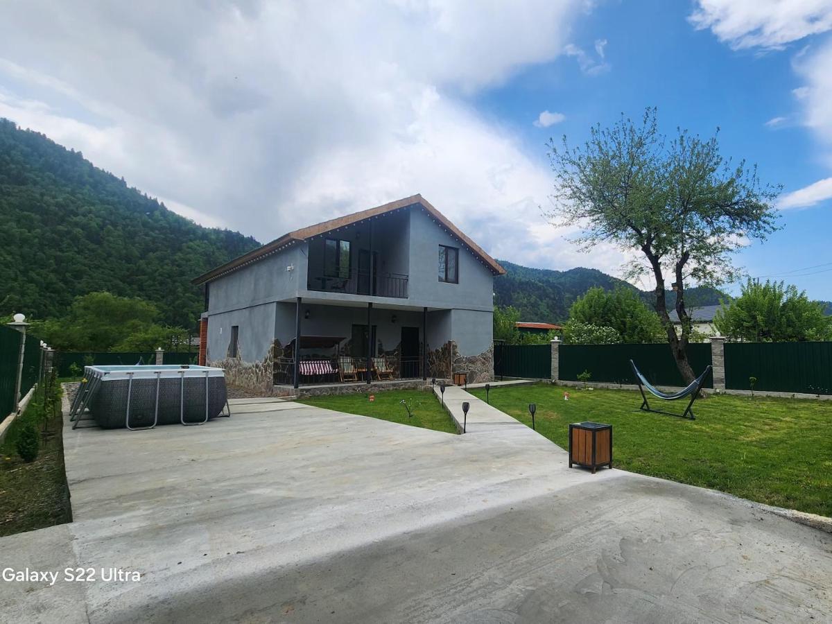 Gesh House - Bed and Breakfast Bordzjomi